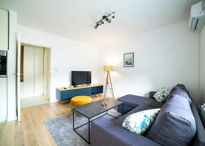 Sun Square トゥズラ