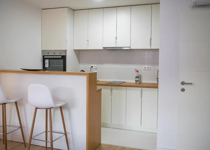 アパート Sun Square トゥズラ